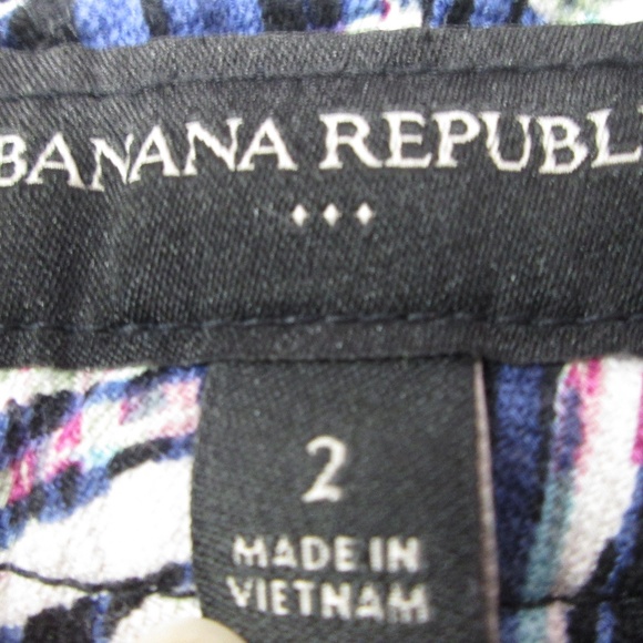 Banana Republic print shorts - Picture 4 of 4